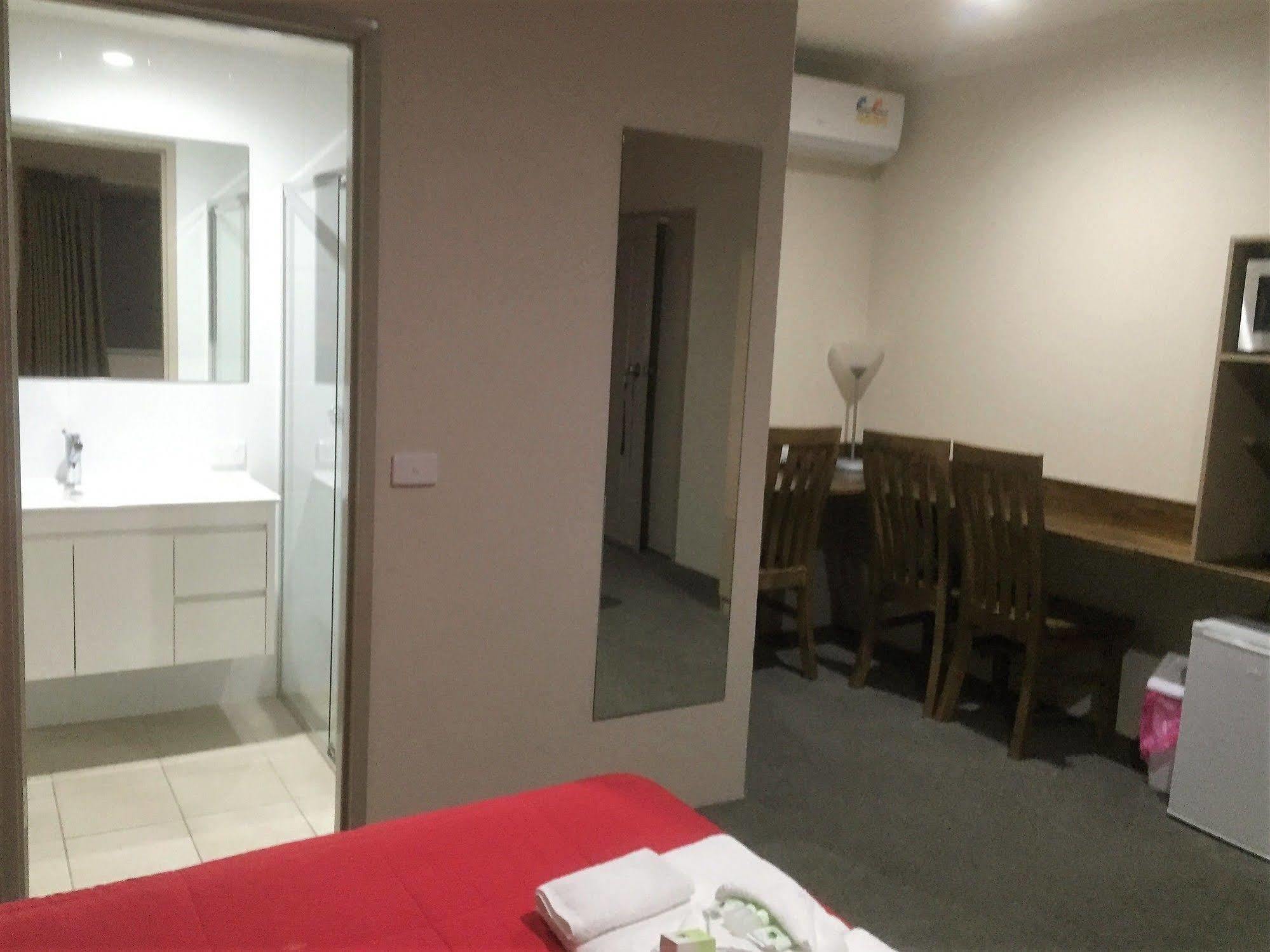 Murray Valley Motel โวดองกา ภายนอก รูปภาพ